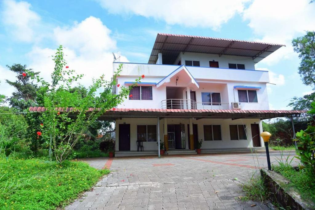 Photo of Buildings in Puttur