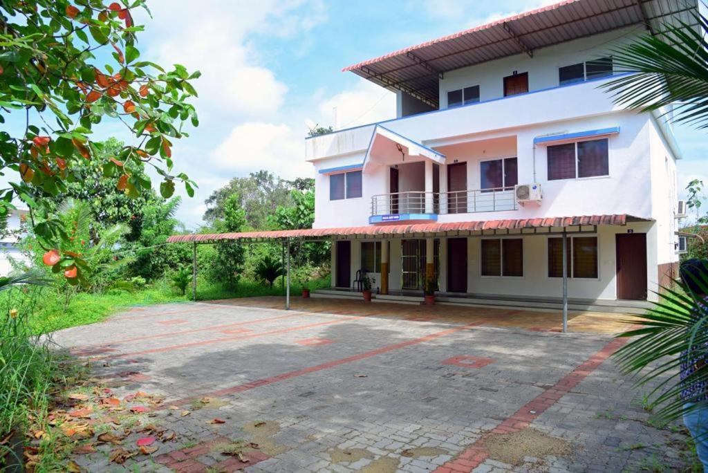 Photo of Buildings in Puttur