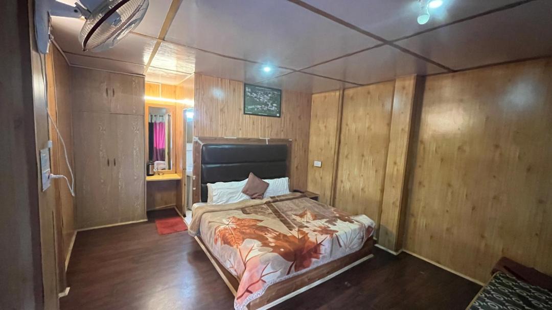 Photo of Bedroom in Simsa Village