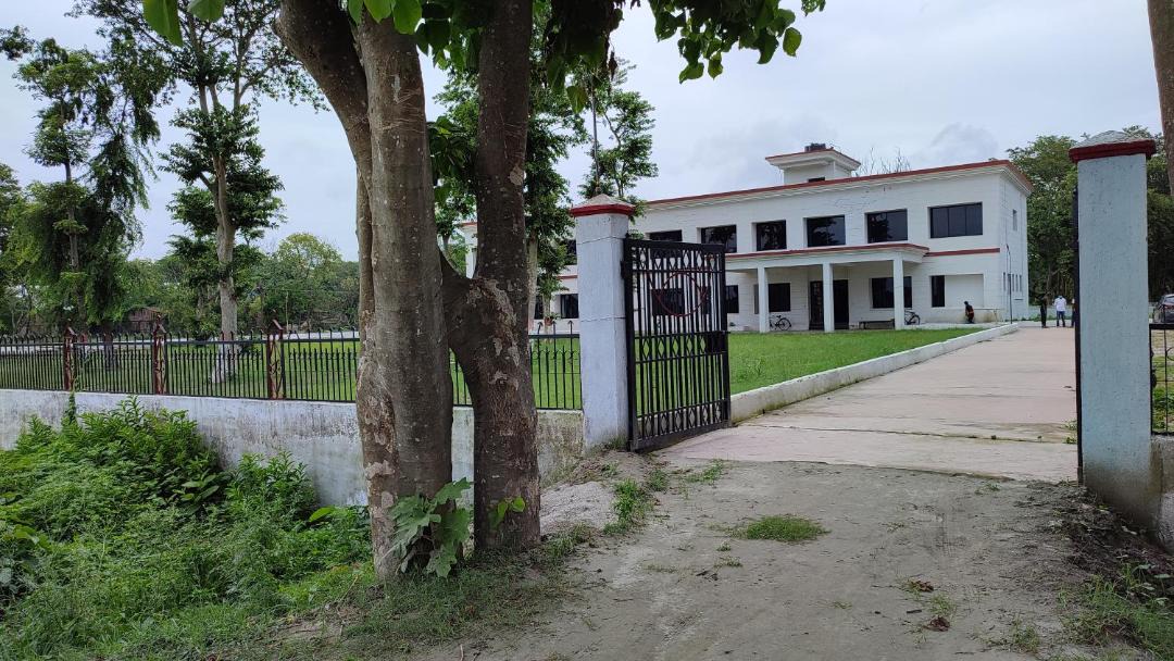 Photo of Buildings in Birpur