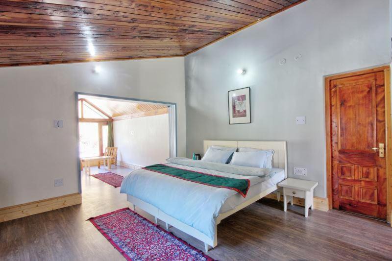 Photo of Bedroom in New Manali