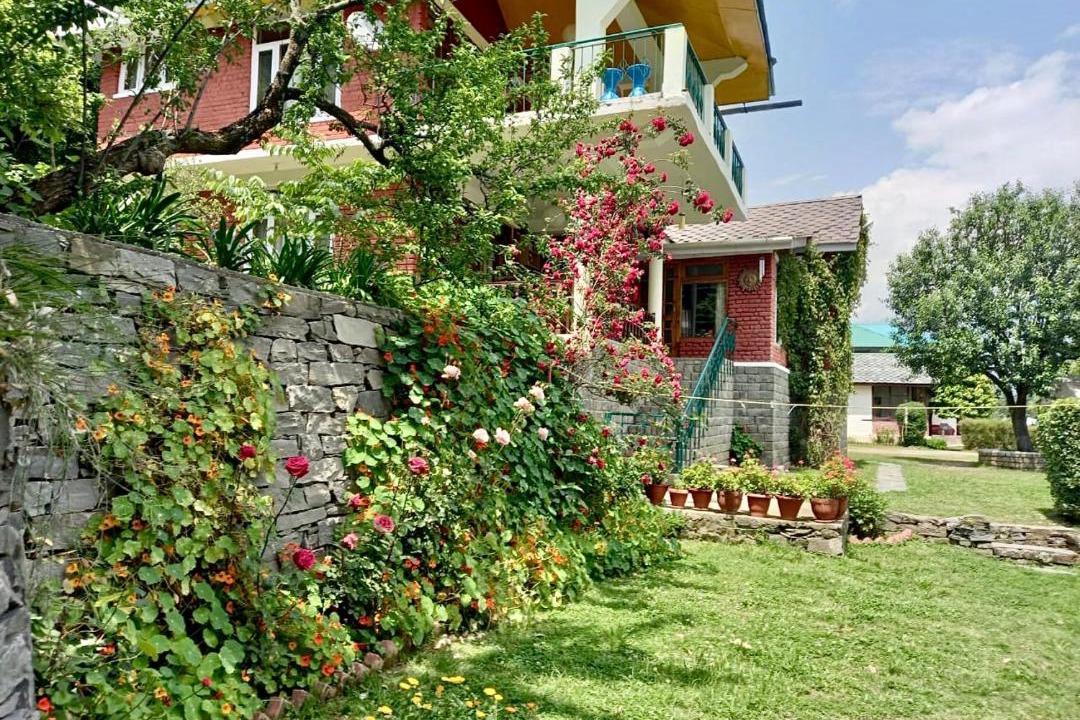Photo of Buildings in Manali