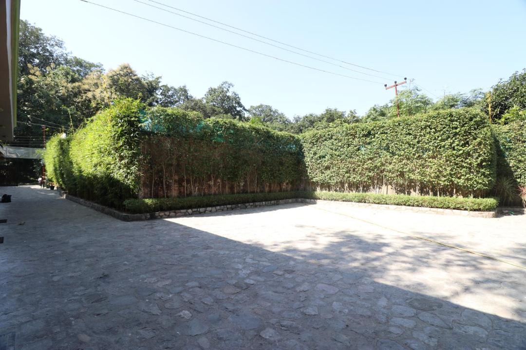 Photo of Others in Garjia