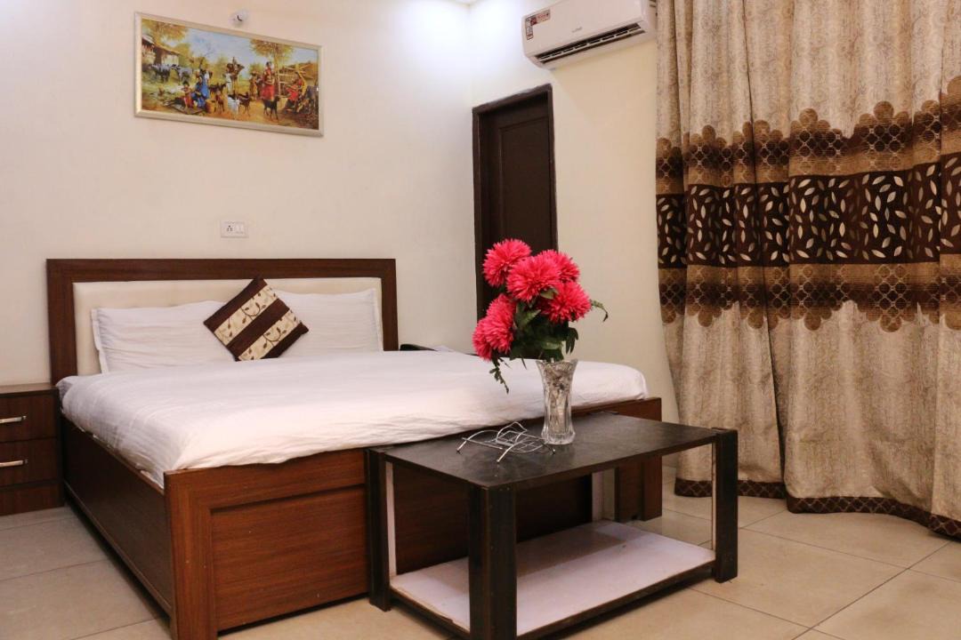 Photo of Bedroom in Zirakpur