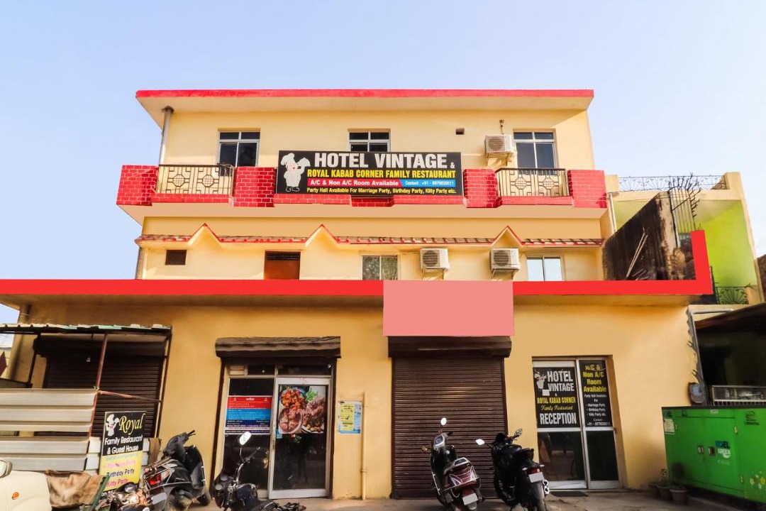 Photo of Buildings in Rishikesh