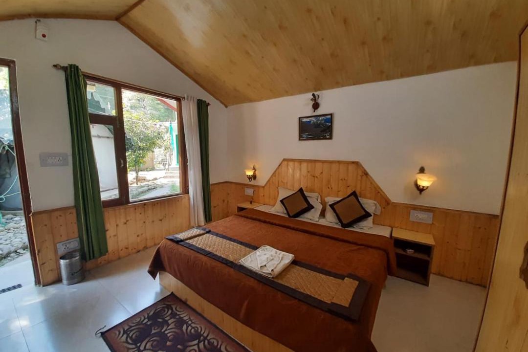 Photo of Others in Old Manali