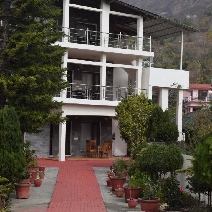 Photo of Buildings in Bhimtal