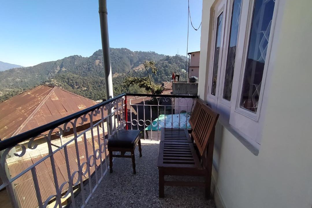 Photo of Patio Balcony in Library Road
