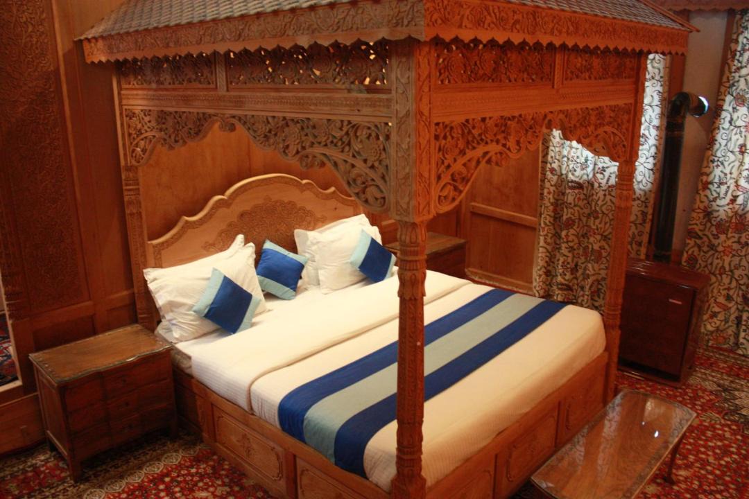 Photo of Bedroom in Nagin Bagh