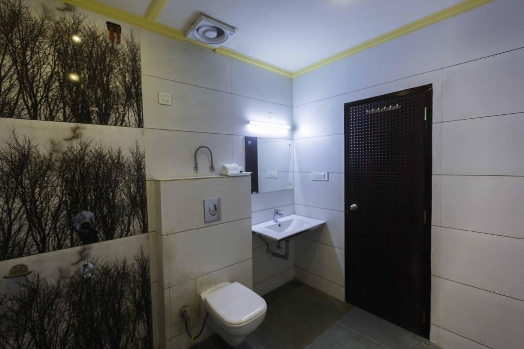 Photo of Bathroom in Jwalamukhi