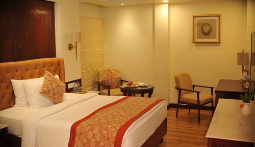 Deluxe Room, 1 King Bed (Deluxe Room)