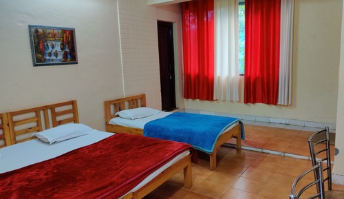 Family Room, 2 Bedrooms