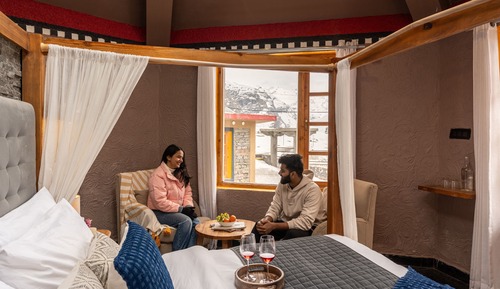 Deluxe Cottage with Mountain View