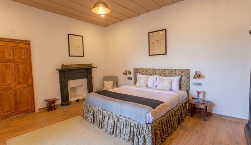 Classic Double Room