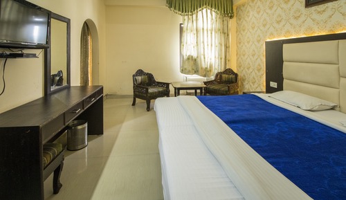 Gold Suite