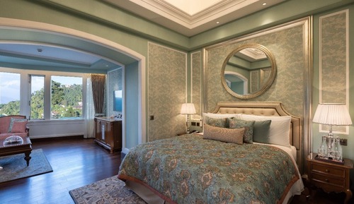 Suite, Multiple Beds, Garden View (Junior Suite)
