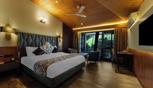 Deluxe Room Valley Facing