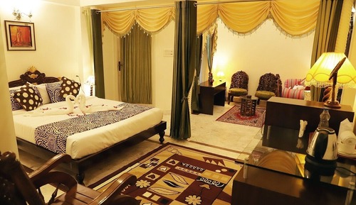 Royal Studio Suite