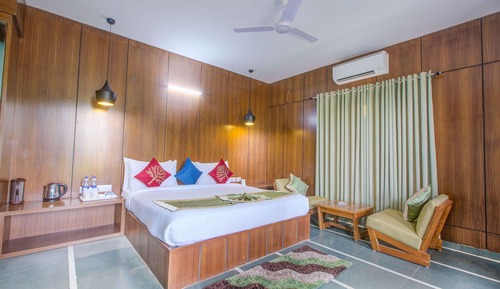 Deluxe Room with Garden View
