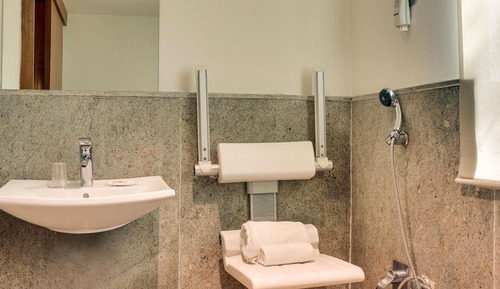 Superior Room, 1 Double Bed (Complimentary Airport Transfers)