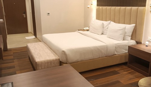 Premier Room