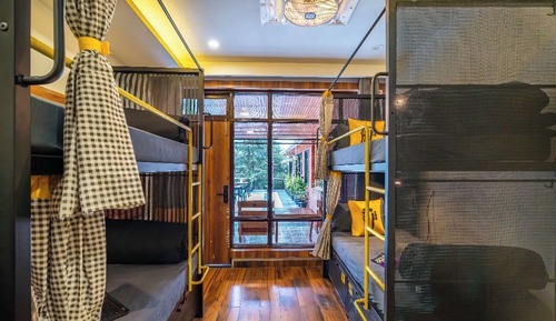 Bed in 4 Bed Mixed Dormitory