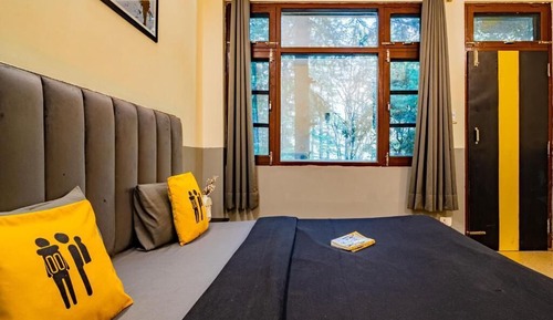 Deluxe Double Room x A Block
