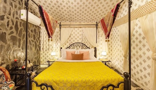 Classic Tent, Courtyard View