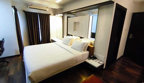 Exclusive Studio Suite
