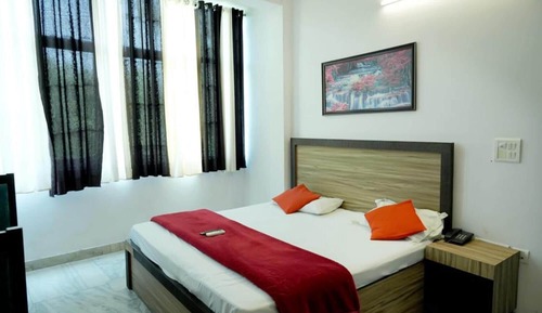 Deluxe Double Room, Balcony, City View