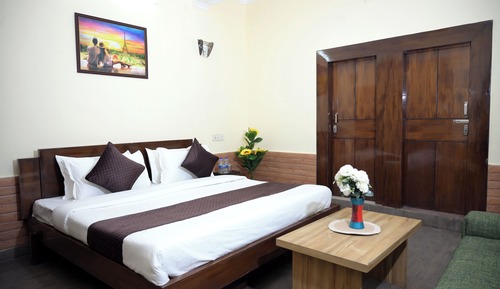 Economy Room, Balcony, Hill View