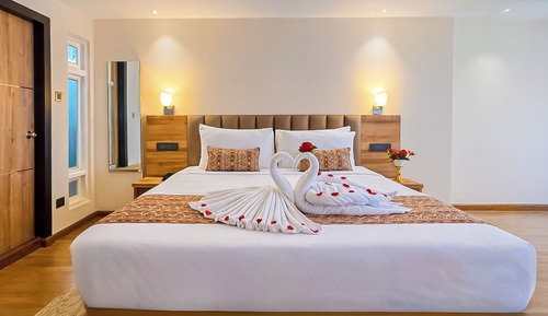 Executive Room, Balcony, Valley View