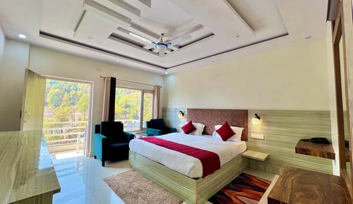 Premium Room