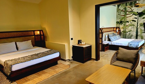 Luxury Room, Pool View
