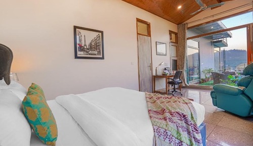 Deluxe Villa, Hill View
