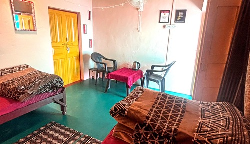 Standard Shared Dormitory, Women only, Valley View