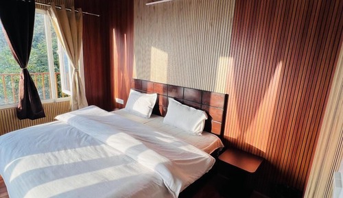 Premium Luxury Room