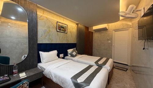 Deluxe Double Room, City View