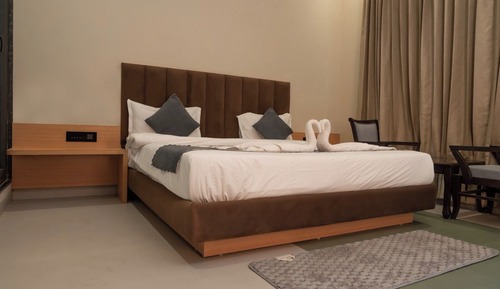 Executive Room, Pool View