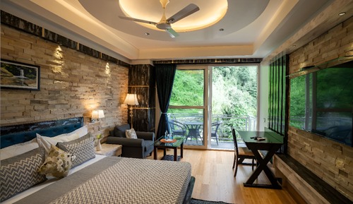 Superior Room With Balcony