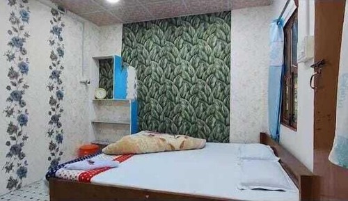 Family Single Room