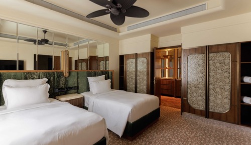 Suite, 2 Bedrooms (Opera)