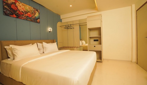 Exclusive Studio Suite