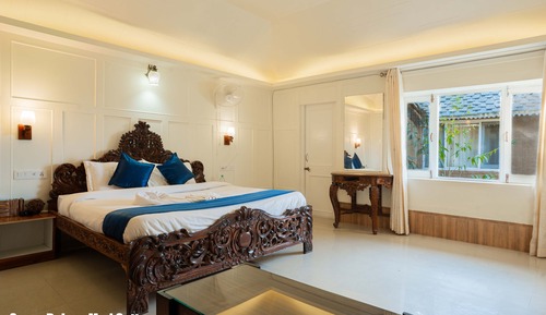 Deluxe Double Room, City View