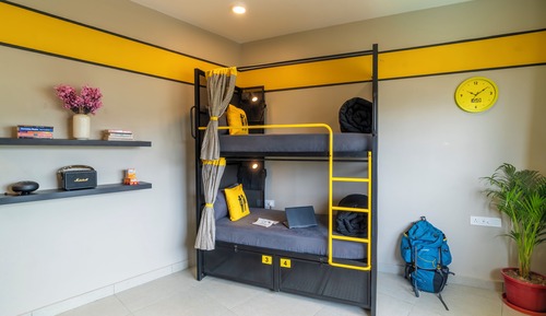 Bed in 4 Bed Mixed Dormitory with Valley View
