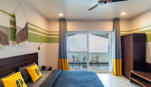 Deluxe Double Room with Balcony and Valley View