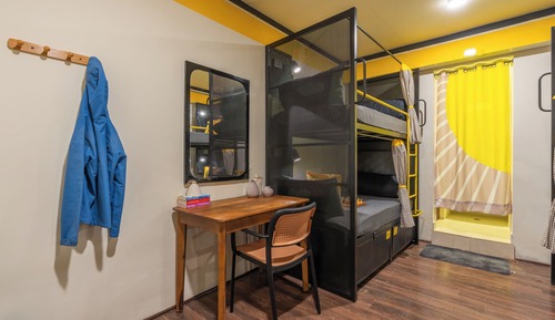 Bed in 6 Bed Mixed Dormitory