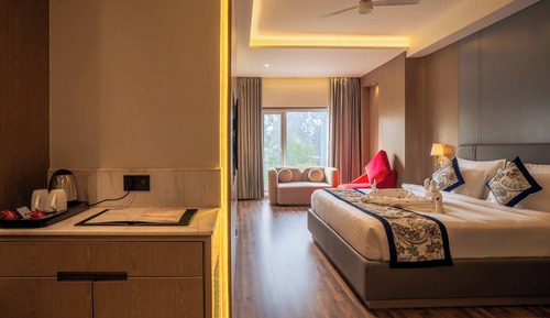 Luxury Room, City View