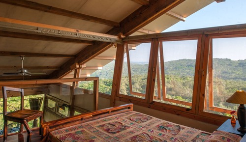 Forest Machan Valley View with Loft