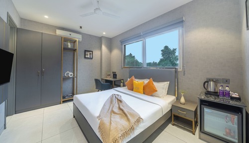 Deluxe Double Room, Balcony, Garden View